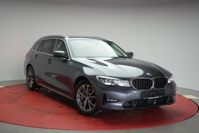 BMW 330 i Touring Sport Line Navi/Leder/ACC/Virtual/