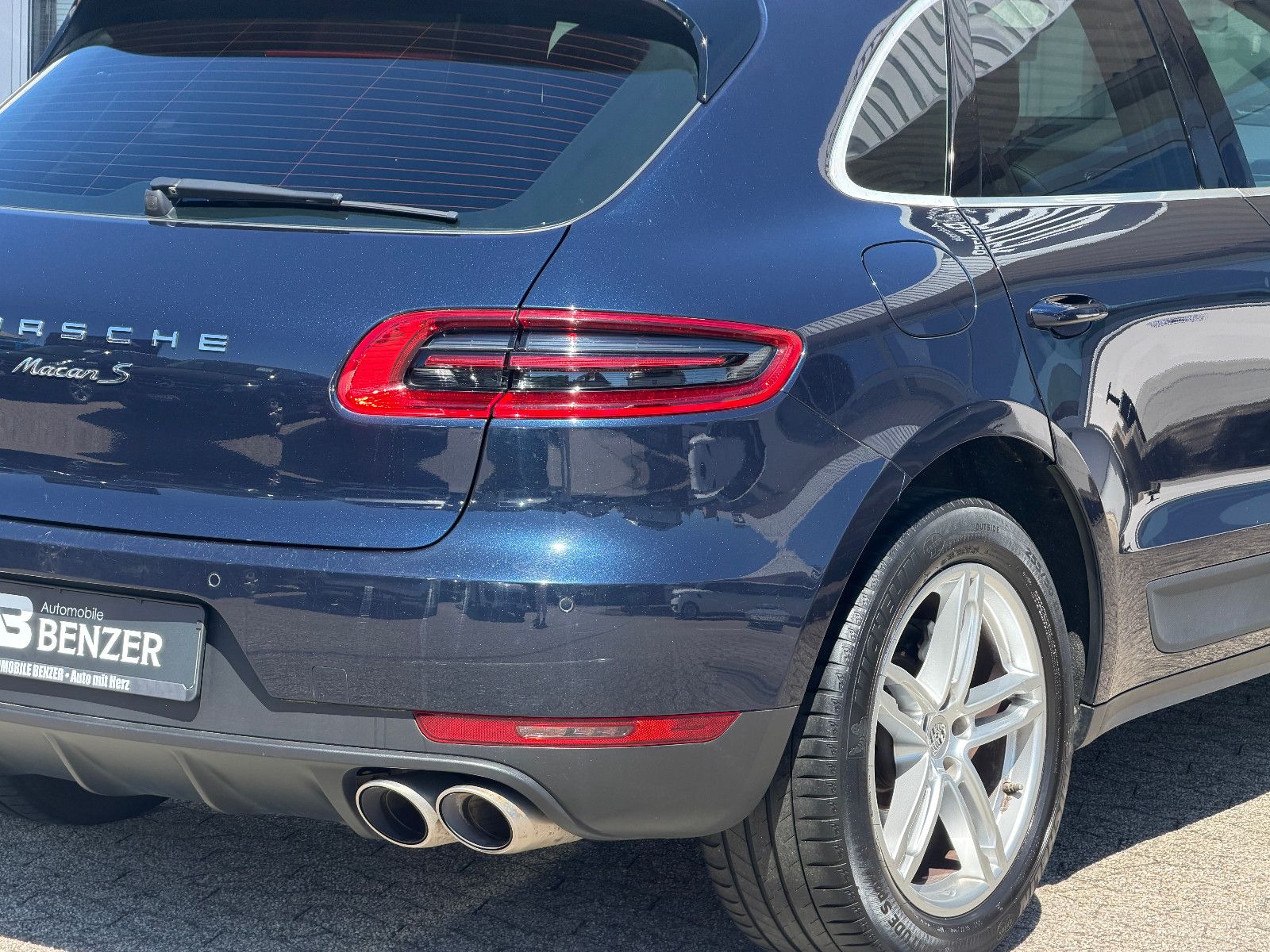 Fahrzeugabbildung Porsche Macan S Diesel/PANO/APPLE/NAVI/PDC/TEMPOMAT/SHZ