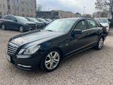 Mercedes-Benz E 220 CDI BlueEFFICIENCY AVANTGARDE*Xenon*Top - Mercedes-Benz E 220: Cdi Blueefficiency