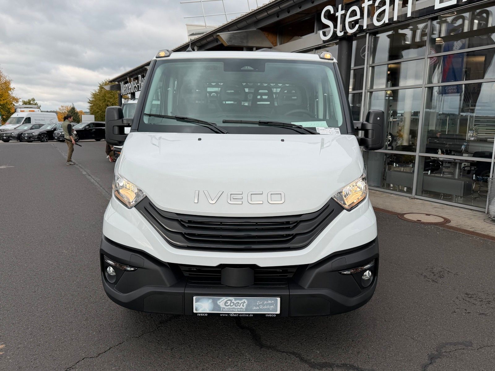 Fahrzeugabbildung Iveco Daily 35S16 A8 *R.3450mm*Automatik*AHK*7-Sitze*