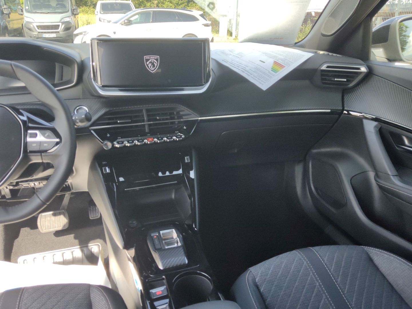 Peugeot 2008 - Bild 11