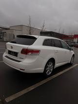 Toyota Avensis 2.2 Diesel Automatik | TÜV ... - Toyota Avensis in Düsseldorf