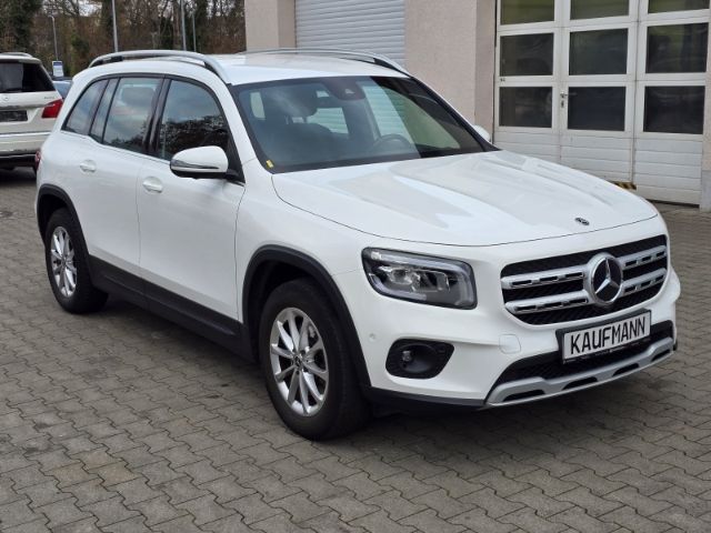 Mercedes-Benz GLB 220