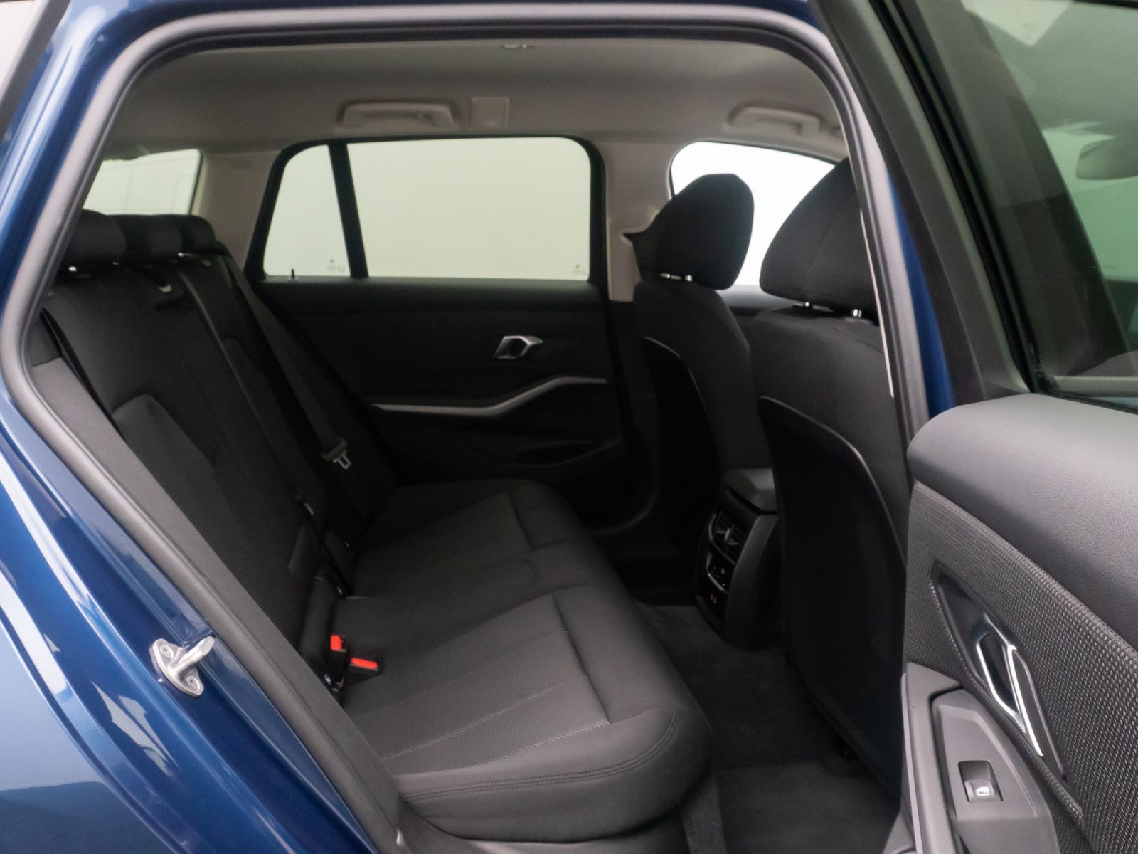 Fahrzeugabbildung BMW 318i  DAB CockPit+ PDC LED Geschwindigkeitsreg.