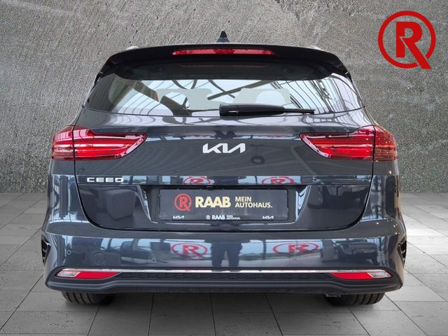 Ceed_sw Spirit 1.5 T-GDI Spurhalteass. Fernlicht