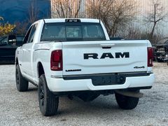 DODGE RAM 3500 Laramie RamBox Night Crew 6.7HO 8 Gang