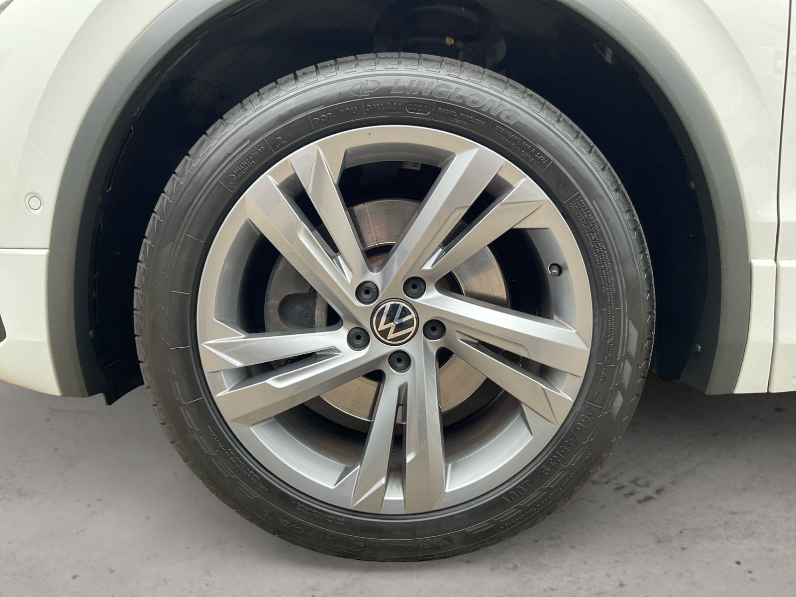 Volkswagen Tiguan Allspace 2.0 TSI R-Line foto 14