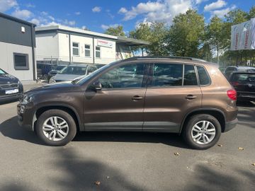 Volkswagen Tiguan - 2