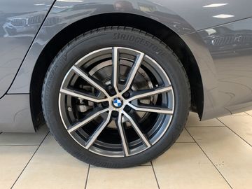 BMW 330 - 3