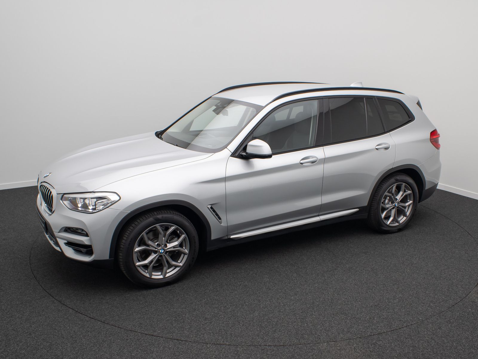 Fahrzeugabbildung BMW X3 xD20d xLine DAB HUD ACC Alarm Sportsitz 19Zol