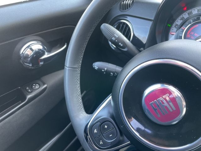 Fahrzeugabbildung Fiat 500C 1.2 Lounge Klimaanlage, Einparkhilfe