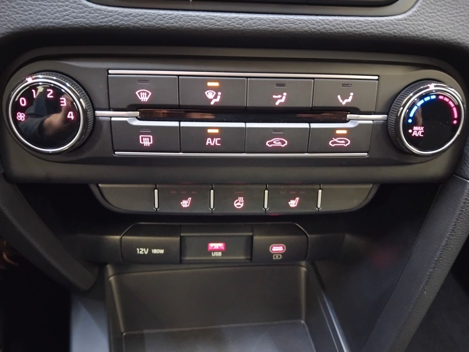 KIA cee'd Sporty Wagon (10/2023, Benzin)