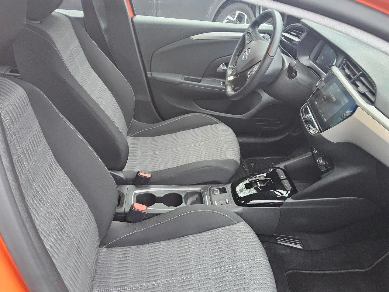 Fahrzeugabbildung Opel Corsa-e F EDITION 7KW NAVI/VIRT/TEMP/DAB/WÄRMEP.