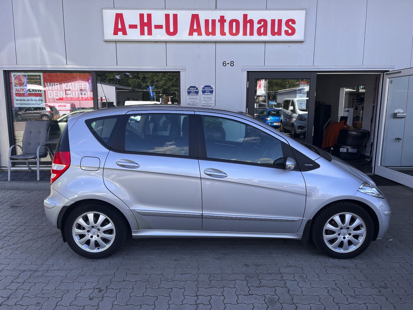 Fahrzeugabbildung Mercedes-Benz A 200 5-türig Automatik