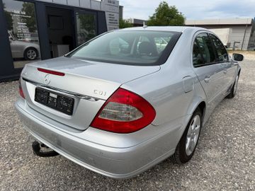 Mercedes E 220 - 4