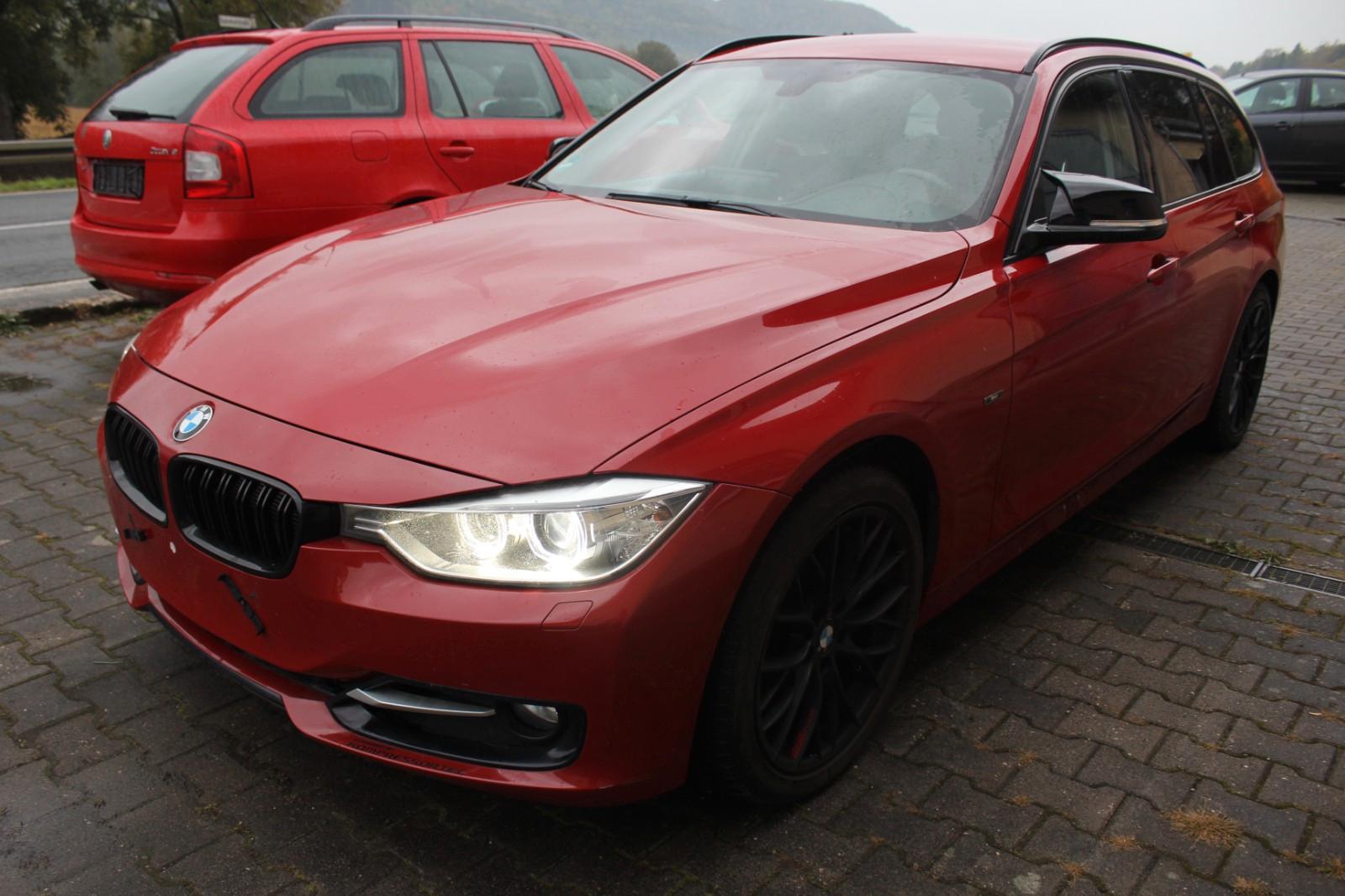 BMW 320i Touring+CARPLAY+SHZ+ISO+XENON+A HECKK