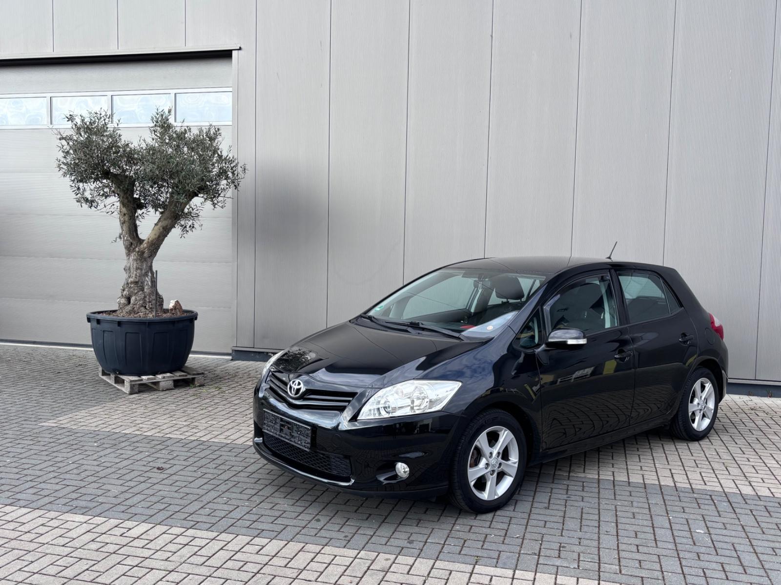 Toyota Auris Basis