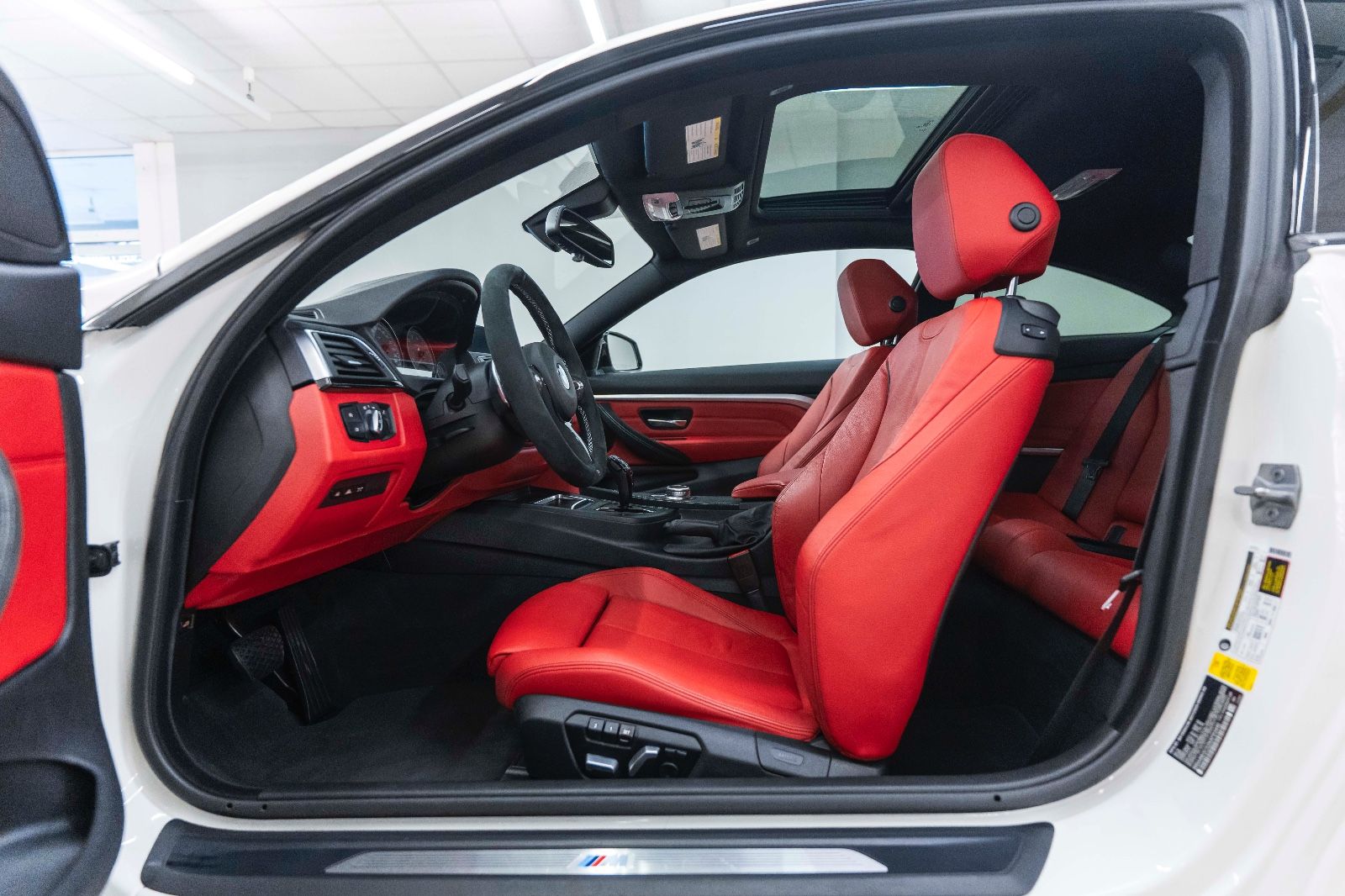 Fahrzeugabbildung BMW 430i M-PERFORMANCE HUD LED KAM NAV TOTW HIFI