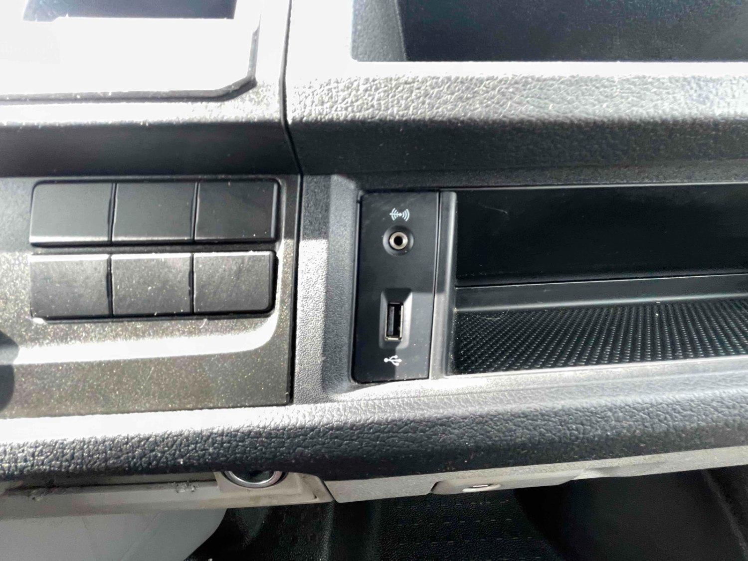 Volkswagen T6 Transporter Kasten Mittelhochdach lang  Klima