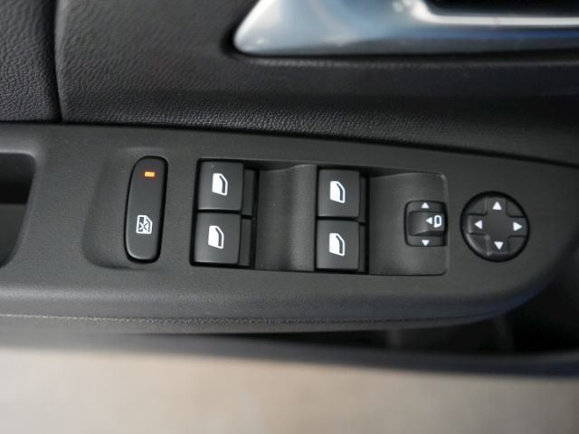 Corsa F FACELIFT GS+LED LICHT+RÜCKFAHRKAMERA+SIT