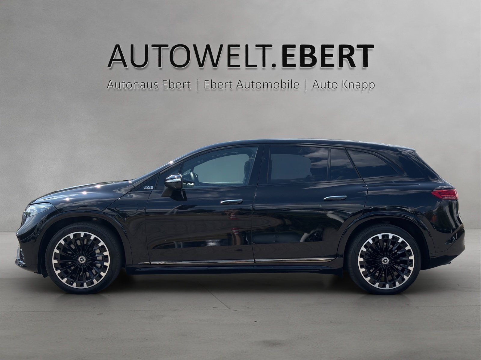 Fahrzeugabbildung Mercedes-Benz EQS 580 SUV AMG BusinessClass AHK FondTV Massage