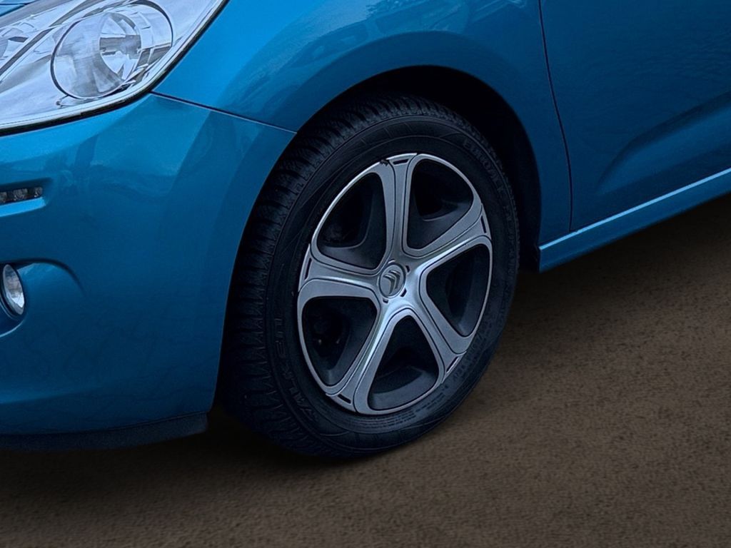 Fahrzeugabbildung Citroën C3 Pure Tech 82 Stop & Start ETG Selection