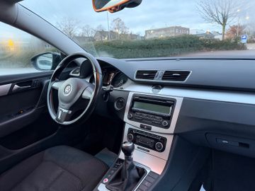 Volkswagen Passat Variant - 12