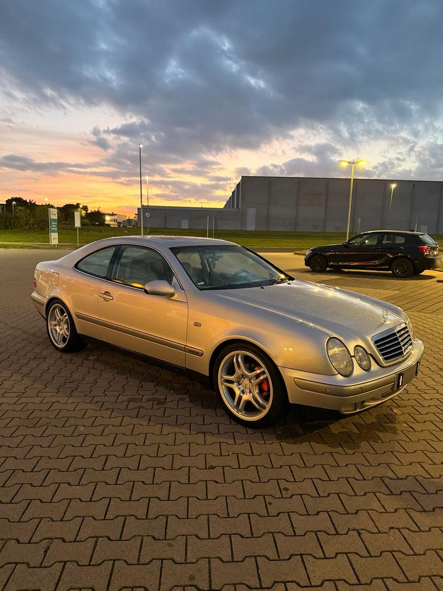 Mercedes-Benz CLK 200