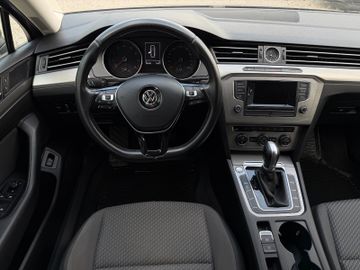 Volkswagen Passat - 7