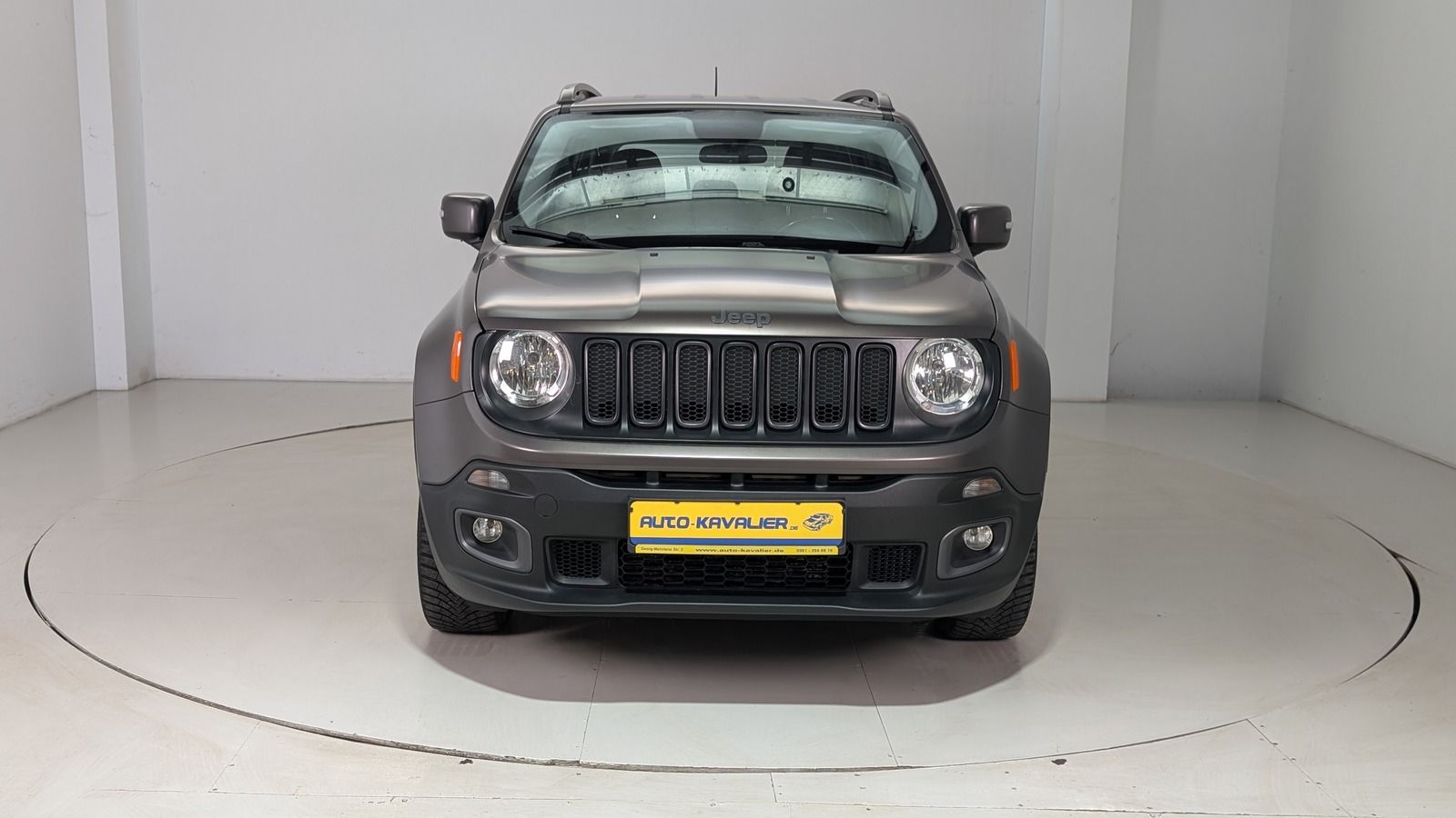 Fahrzeugabbildung Jeep Renegade 2.0 MultiJet II 140 AWD * AHK Night Eag