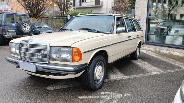 Mercedes-Benz MERCEDES-BENZ 230 TE Station Wagon con CRS