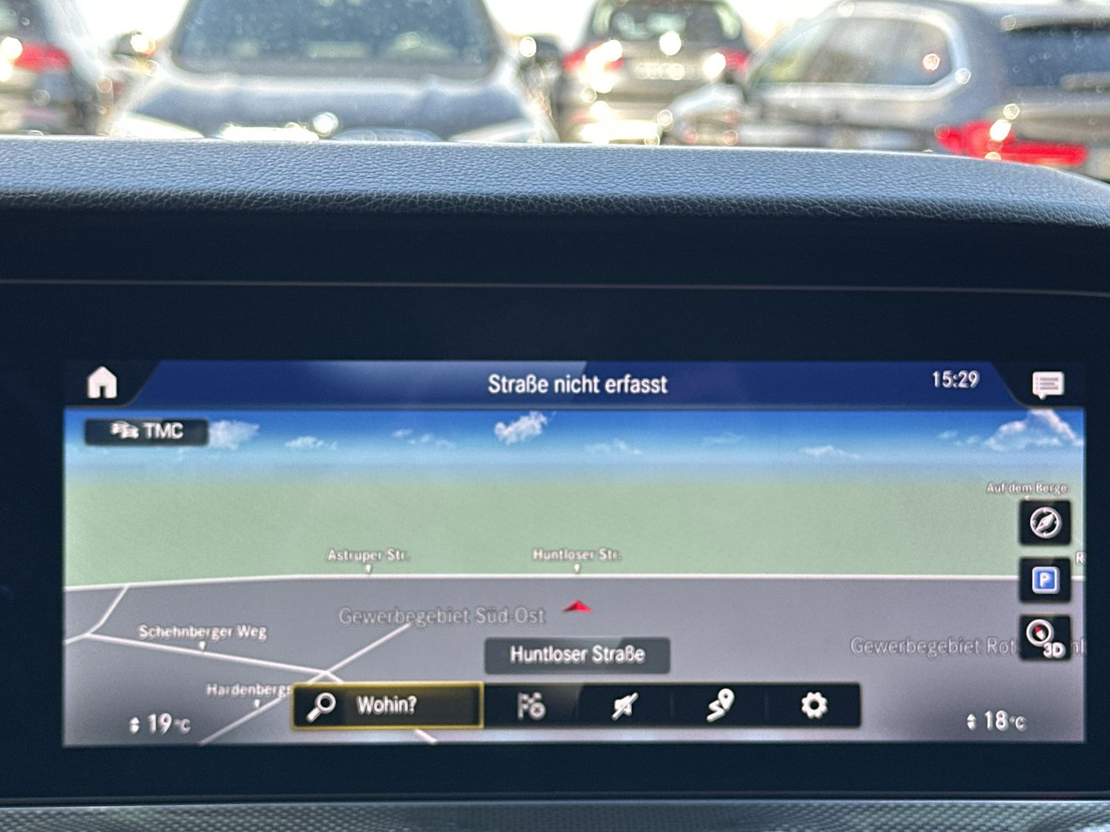 Fahrzeugabbildung Mercedes-Benz E 300de T Avantgarde NAV+LED+KAM+WIDE+CARPLAY+PP