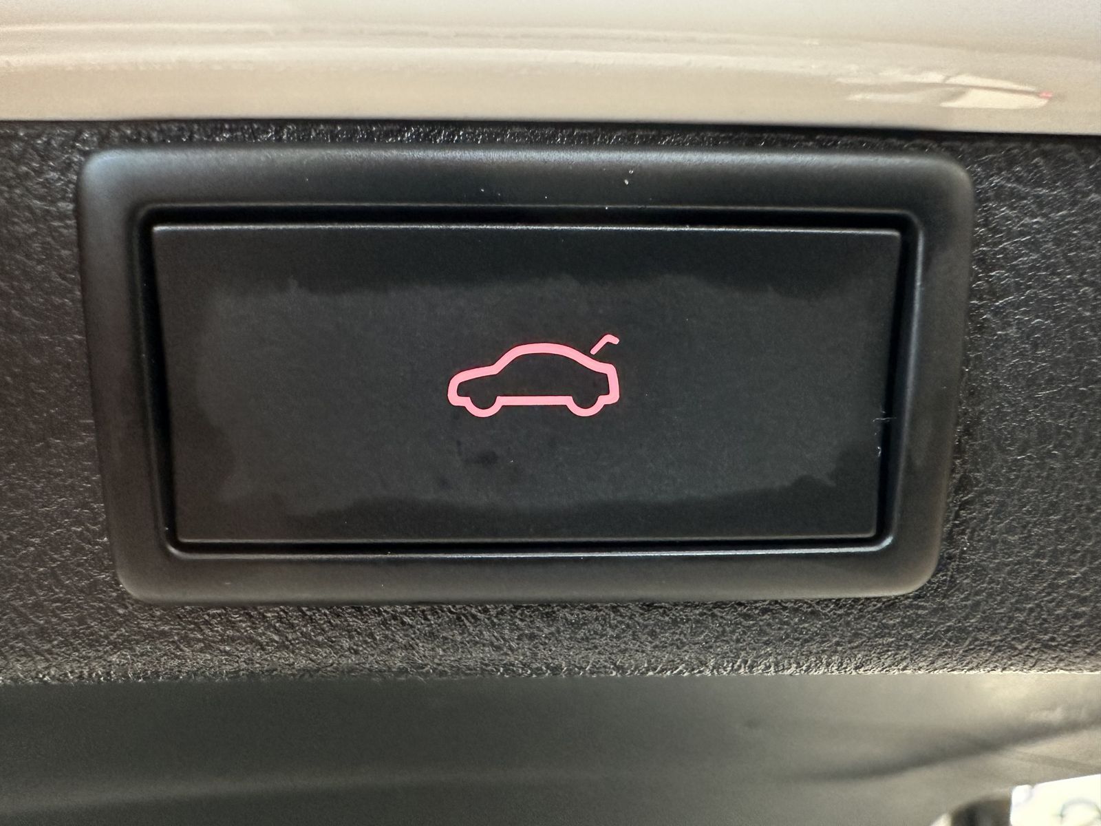 Fahrzeugabbildung SKODA Octavia Combi 1.4 TSI DSG RS iV NAV+LED+VCOCK+PP