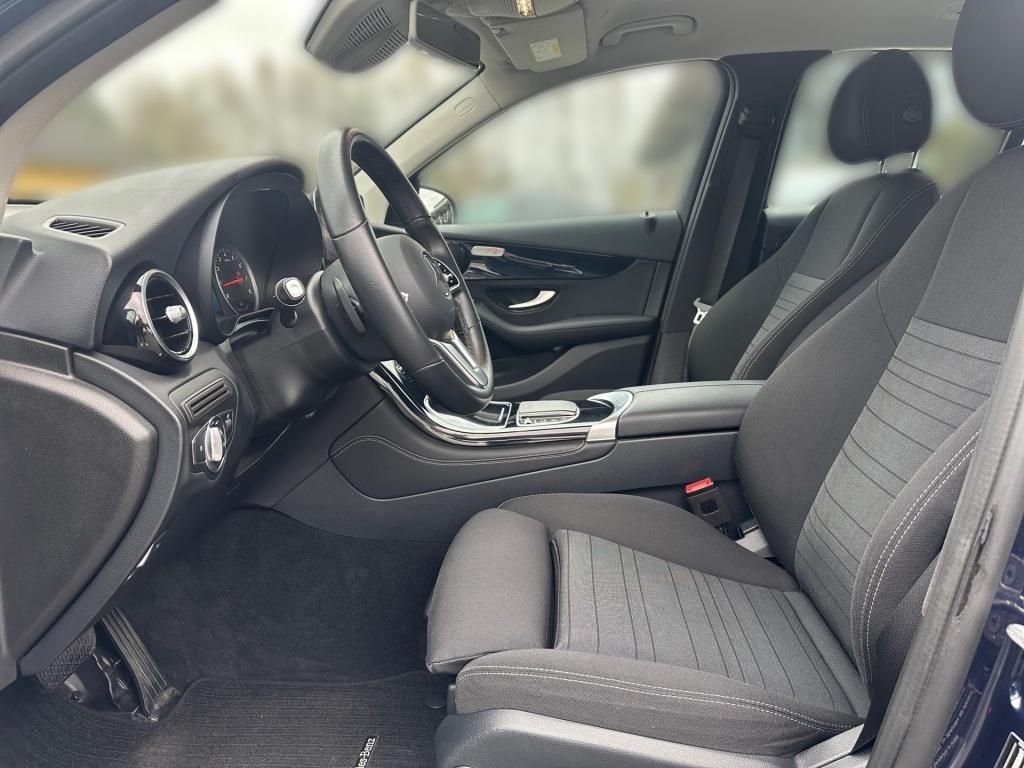 Fahrzeugabbildung Mercedes-Benz GLC 300 4M Navi LED SHZ KAM KeyLess RDK LM