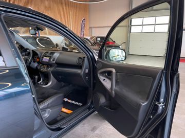 Toyota RAV 4 Travel *AHK*Klima*Navi*Kamera*SHZ*TÜV