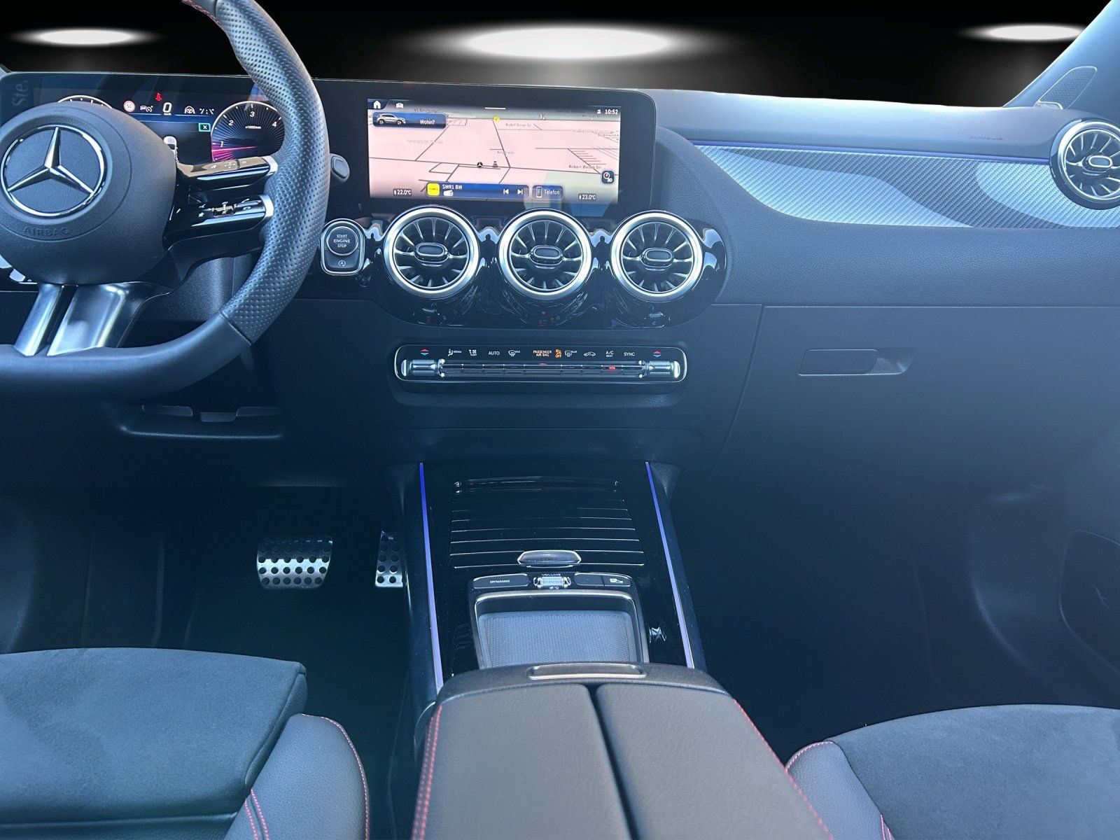 Fahrzeugabbildung Mercedes-Benz GLA220 d 4M AMG Premium MOPF Burm DISTRO 360°AHK