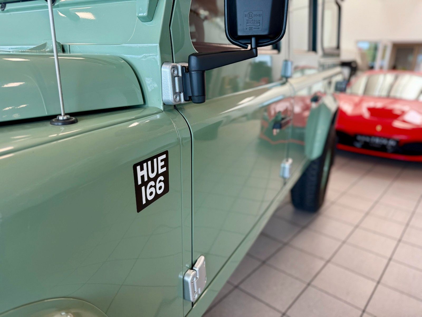 Fahrzeugabbildung Land Rover Defender 110 Heritage Station Wagon 7-Sitzer/AHK