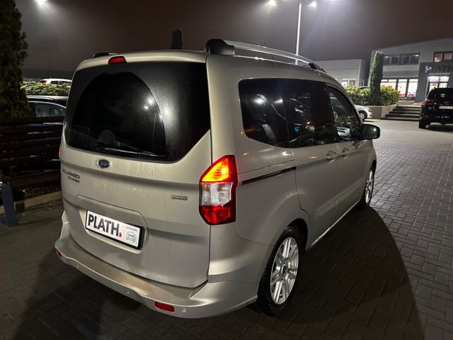 Ford Tourneo Courier  Titanium