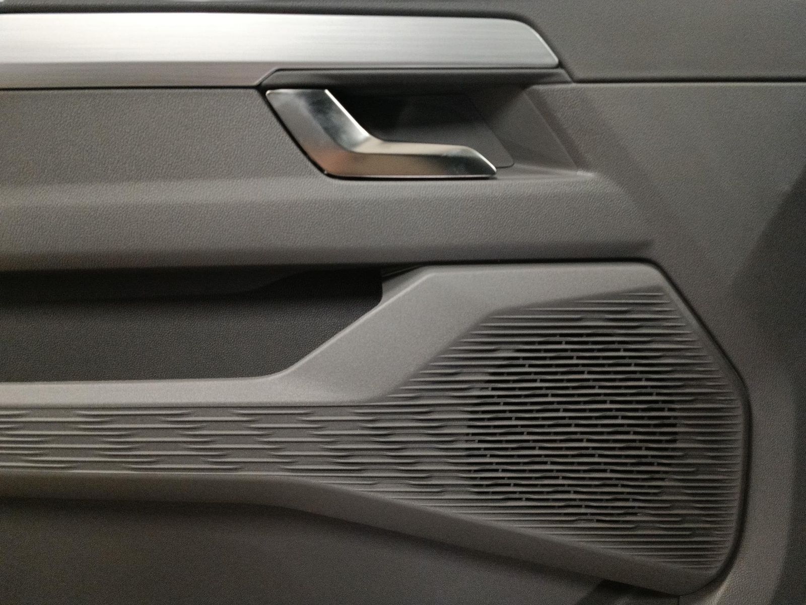 Volkswagen T7 Caravelle - Bild 16