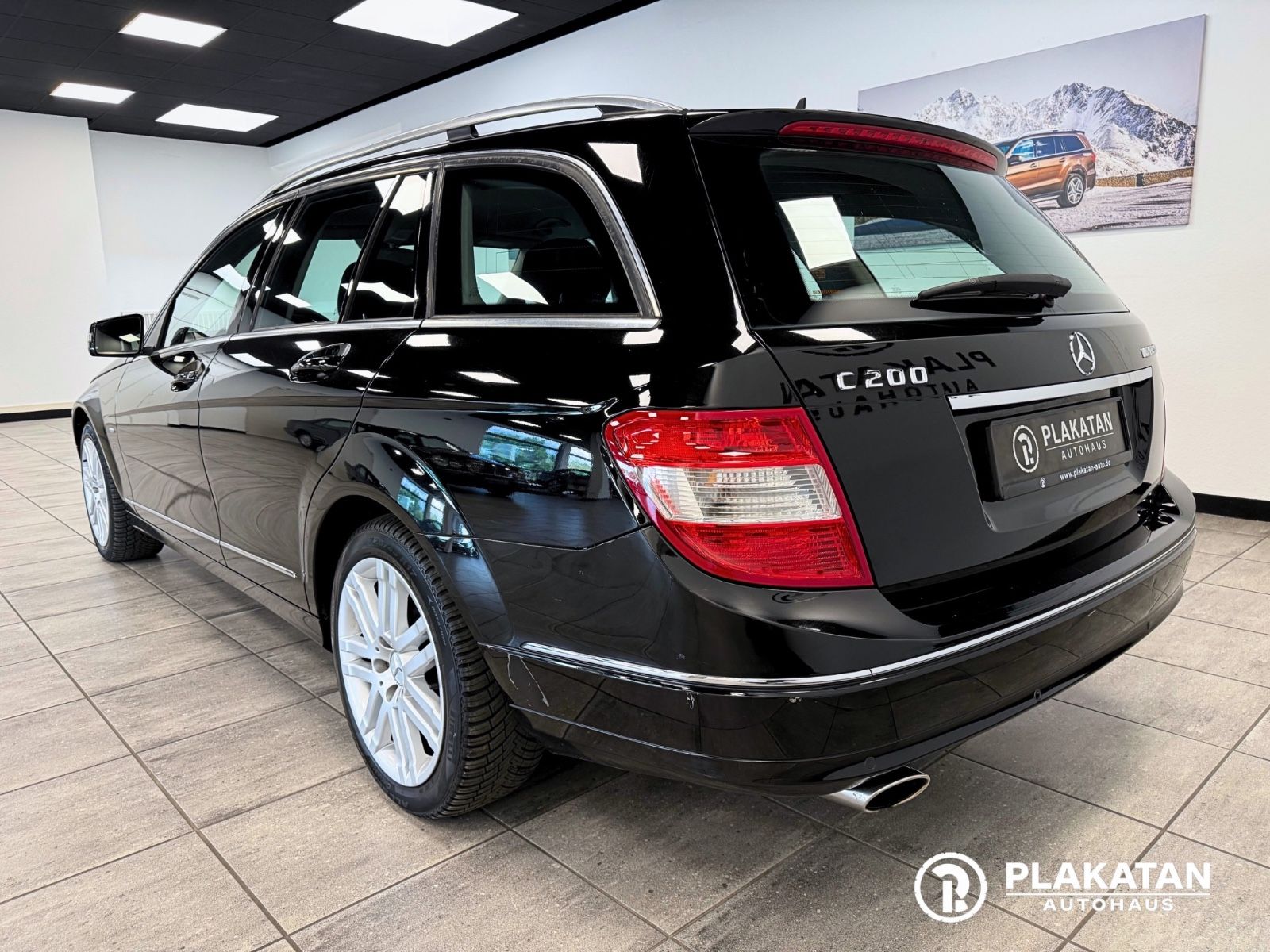 Fahrzeugabbildung Mercedes-Benz C 200 Kompressor Navi, Parksensoren, Service Neu
