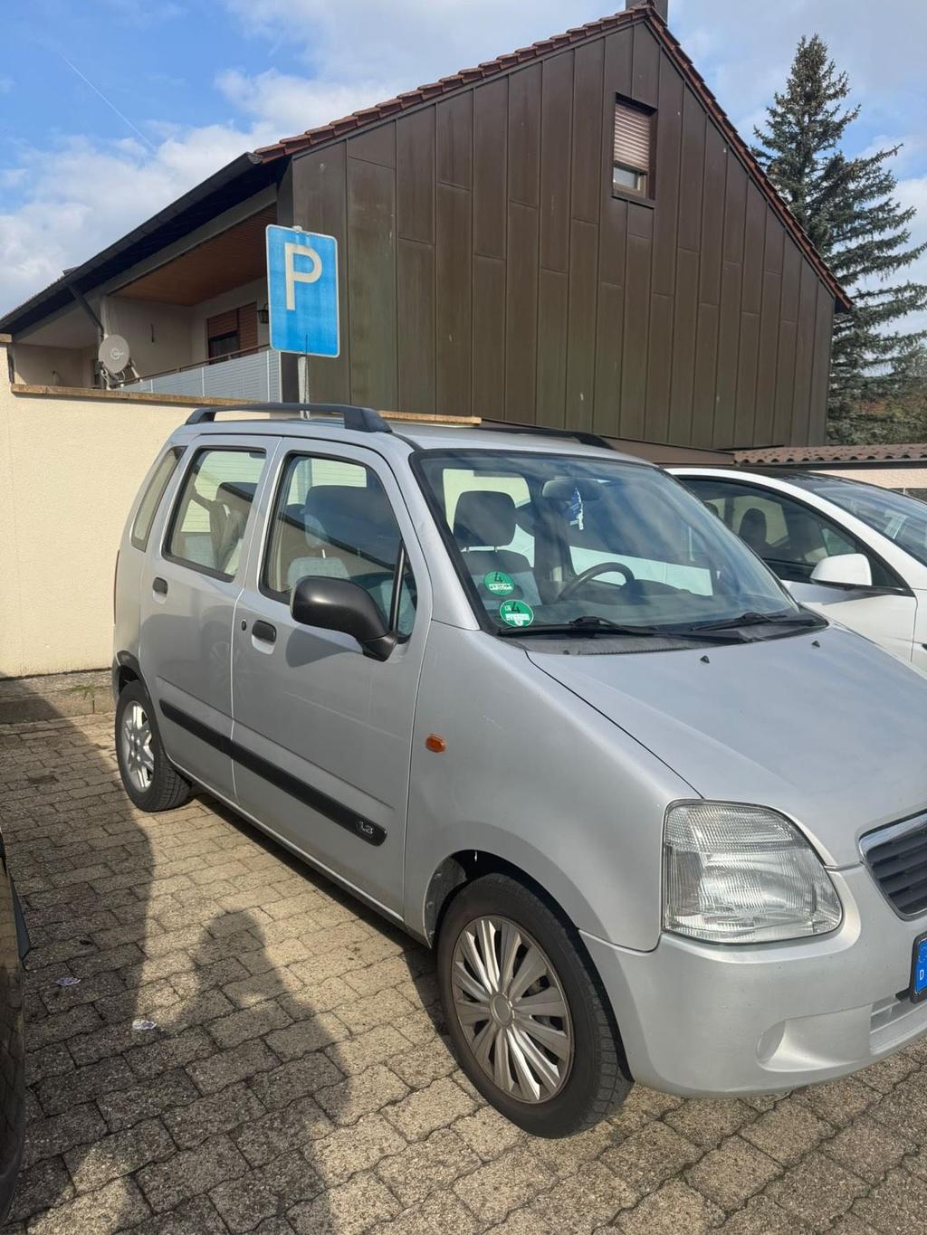Suzuki wagon R+