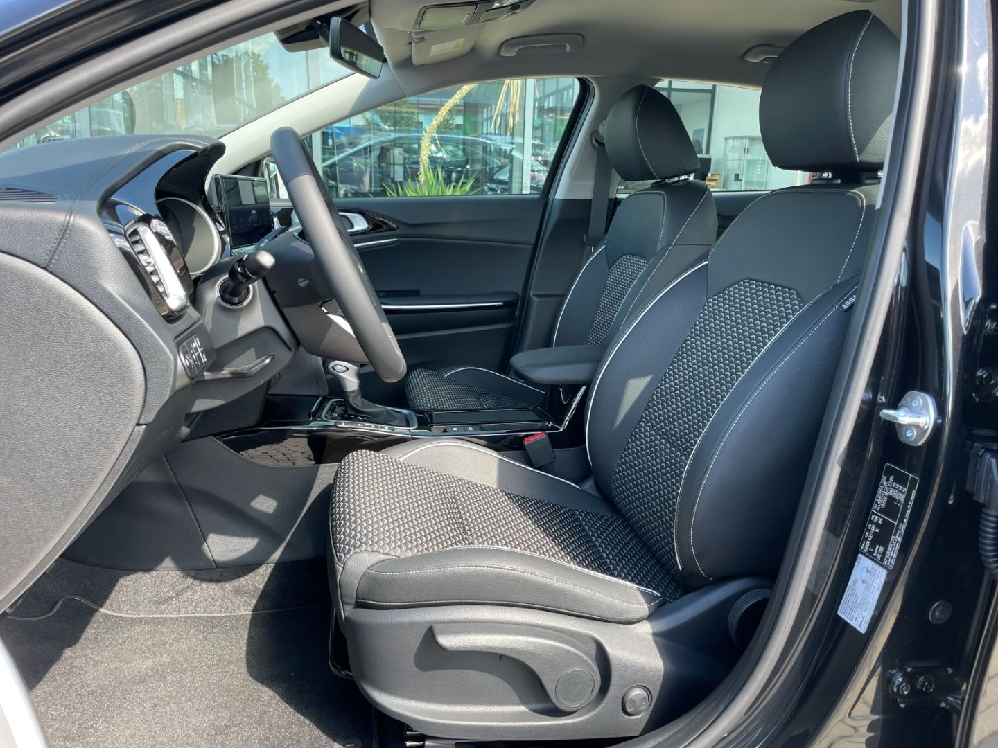 Fahrzeugabbildung Kia XCeed Spirit LED totWinkAss SpurhalteAss Navi