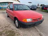 Opel Astra. 1,6 Benzin  #AHK # Glass Schiebedach - gebrauchte Opel Astra aus dem Jahr 1994