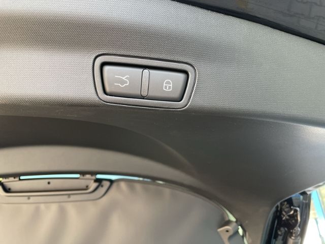 Fahrzeugabbildung Alfa Romeo Stelvio 2.0 Turbo 16V Intensa Q4 Autom. Panorama