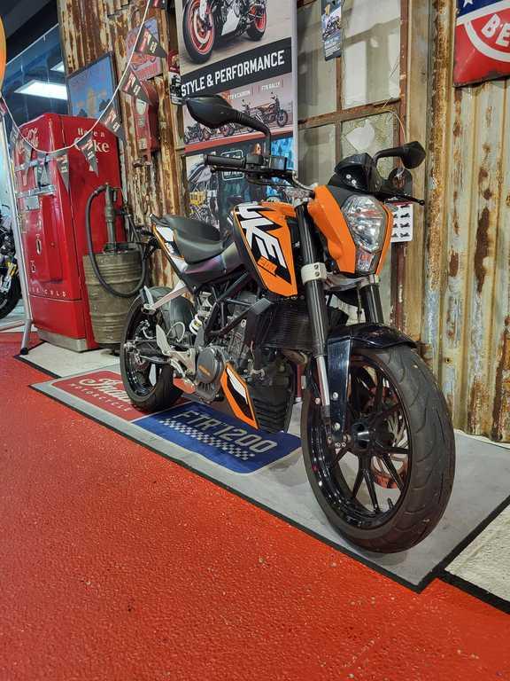 KTM DUKE 200 