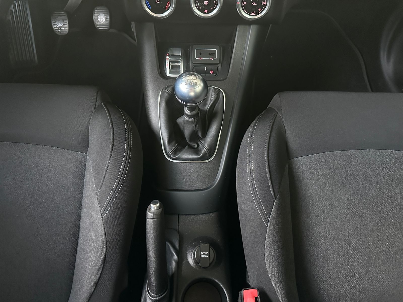 Fahrzeugabbildung Alfa Romeo Giulietta TÜV neu 9/2028 KLIMA NAVI ALU DAB