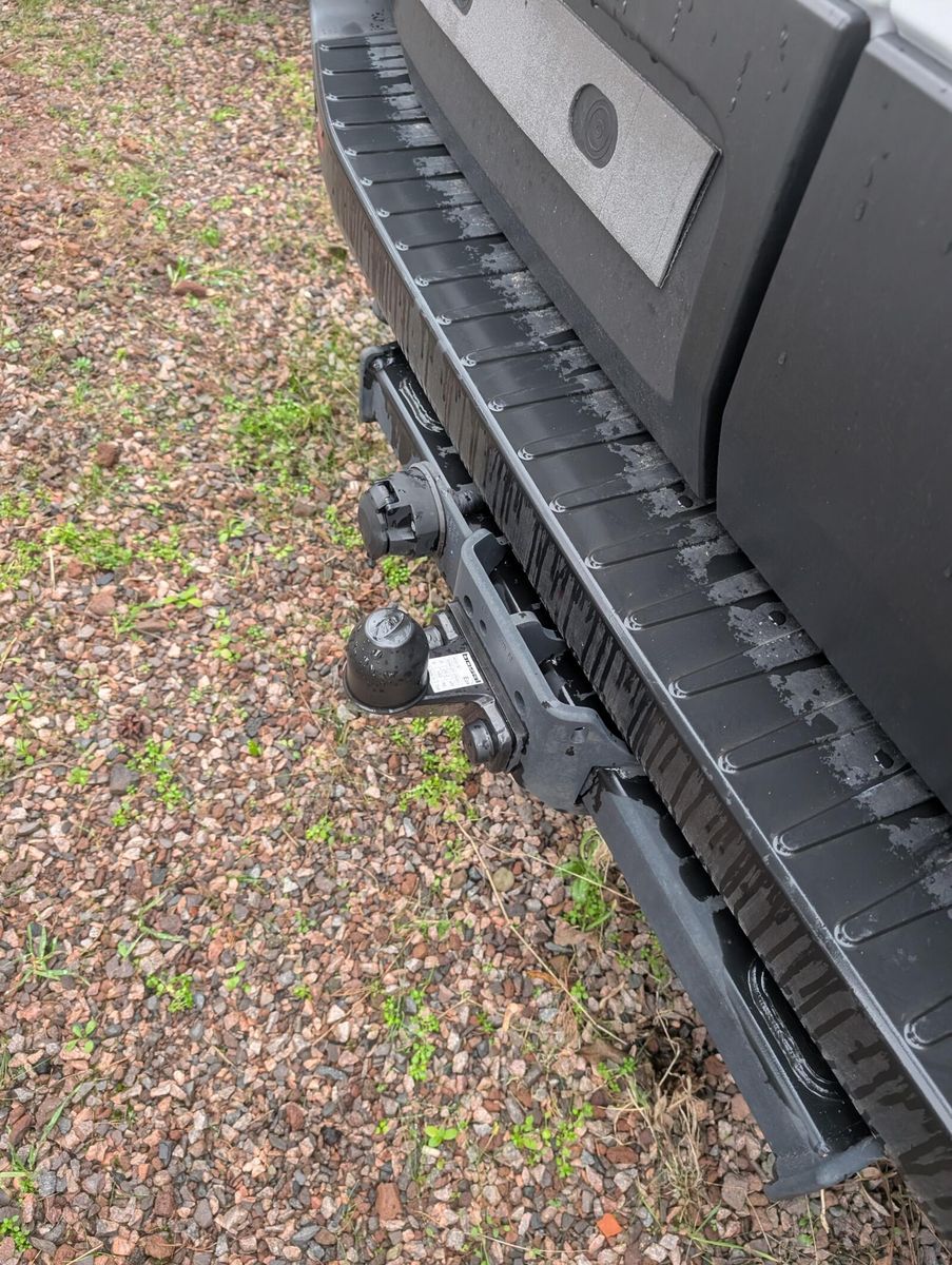 Fahrzeugabbildung Karmann Dexter 4x4 DE 570 AW AHK, Allrad, RFK, Alufelgen