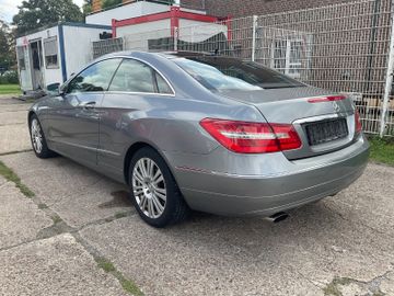 Mercedes E 250 - 6