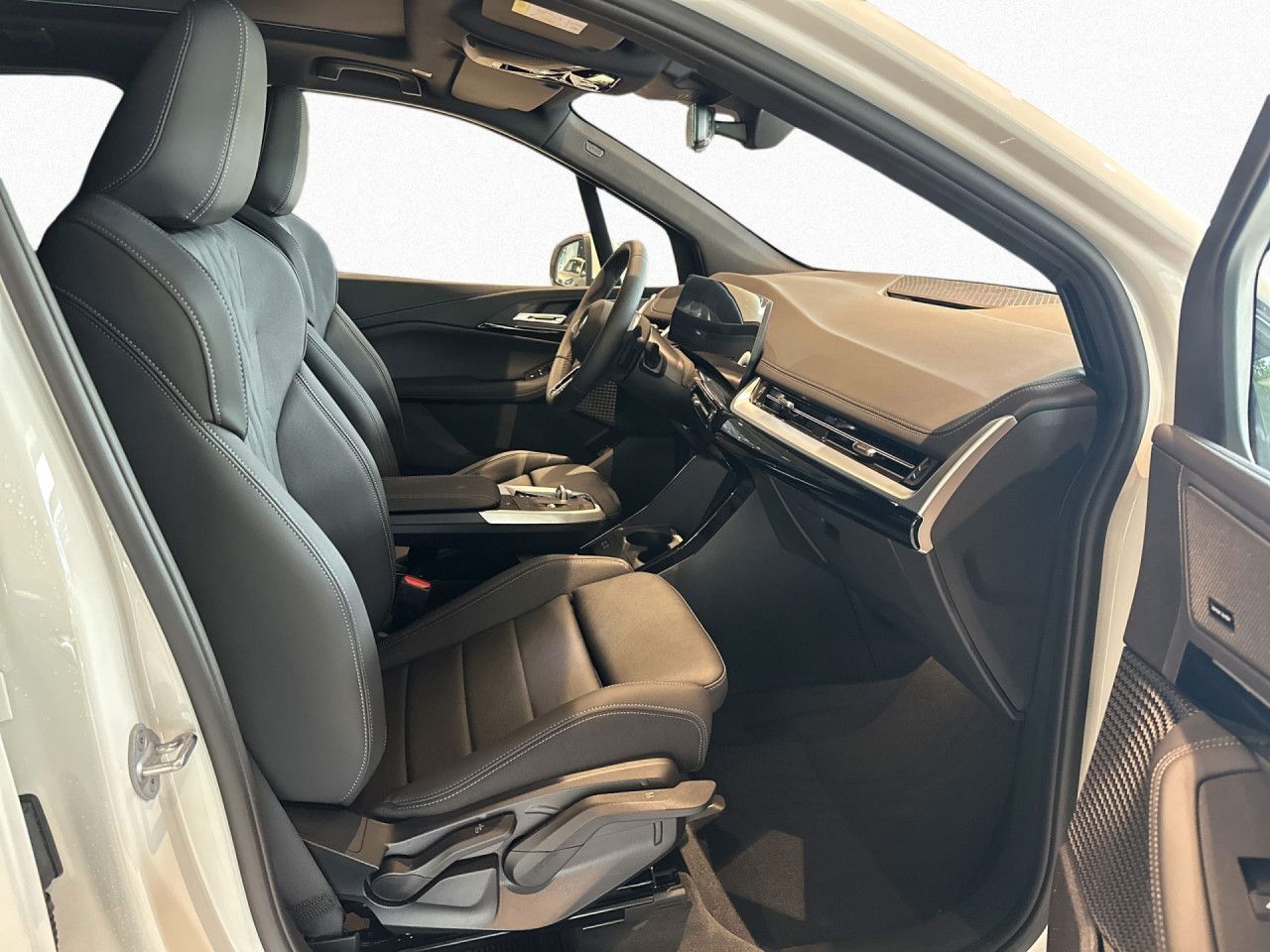 BMW 223 Active Tourer - Bild 12