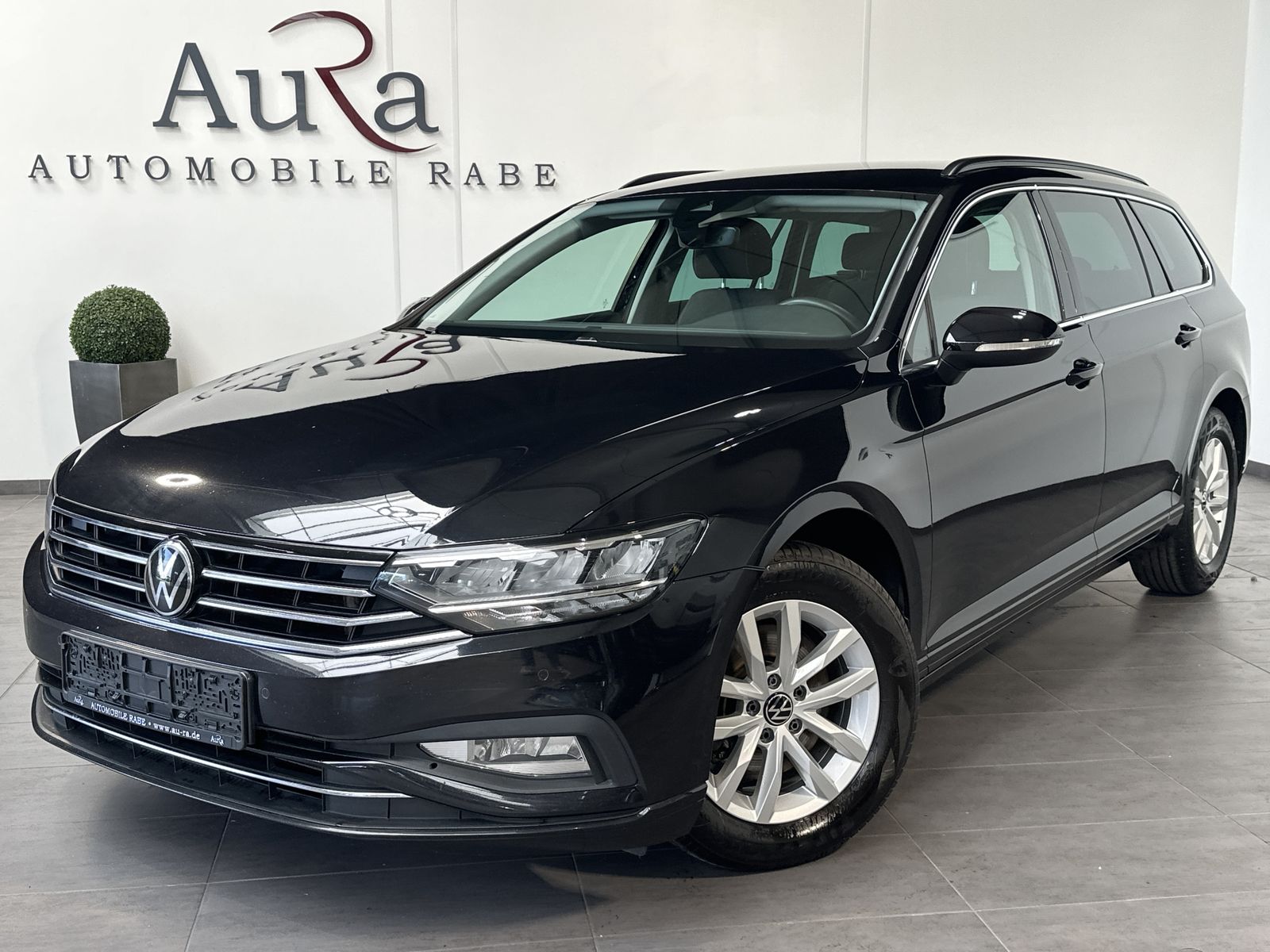 Fahrzeugabbildung Volkswagen Passat Variant 2.0 TDI DSG Business NAV+LED+ACC